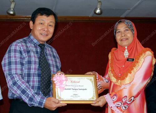 SB04_24042012_TANPA_SAMPAH