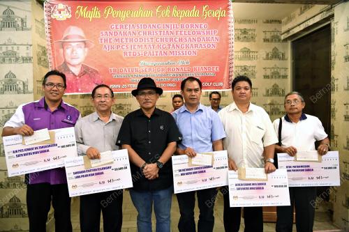 SB04_26022018_BANTUAN_GEREJA