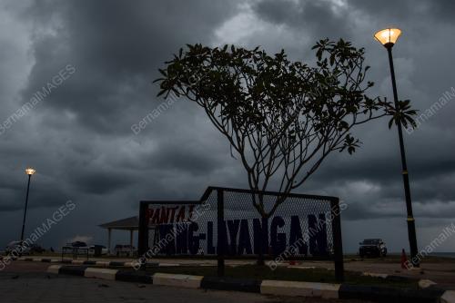 TINJAUAN CUACA MONSUN BARAT DAYA