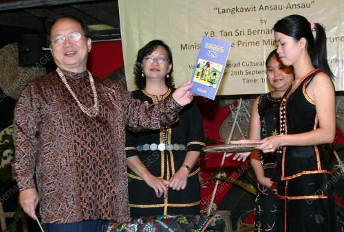TAN SRI BERNARD DOMPOK
