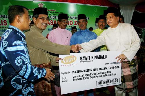 TAN SRI MUHYIDDIN YASSIN
