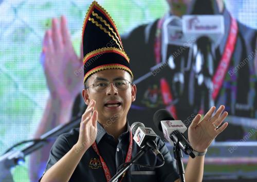 FAHMI FADZIL