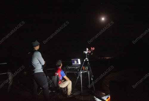GERHANA BULAN SEPARA
