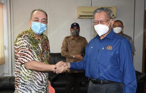 DATUK SERI HAJIJI NOOR