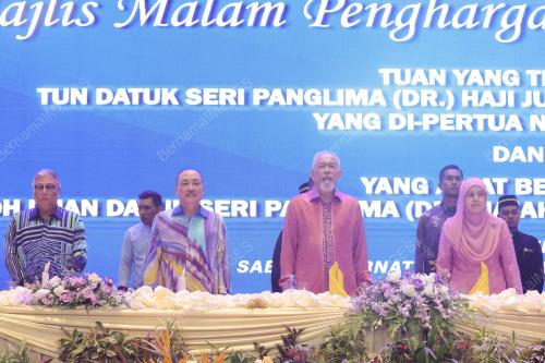 YANG DIPERTUA NEGERI SABAH TUN JUHAR MAHIRUDDIN