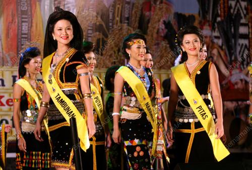 PESTA KAAMATAN SABAH
