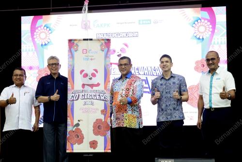 DATUK NIZAM ABU BAKAR TITINGAN
