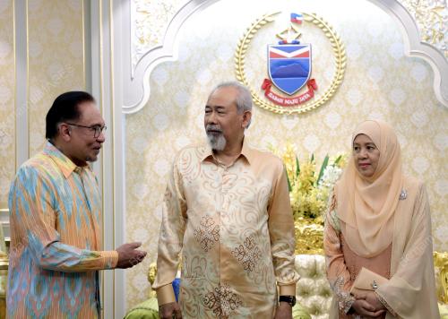 TUN JUHAR MAHIRUDDIN