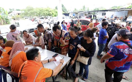 KEBAKARAN SETINGGAN KAMPUNG CEMPEKA LIKAS