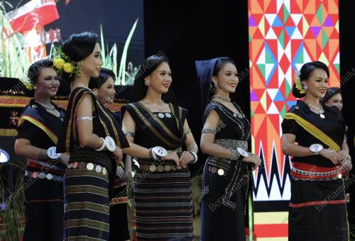 UNDUK NGADAU TUARAN