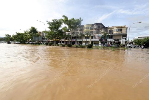 BANJIR DI DAERAH PENAMPANG