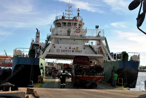 SB05_01092015_FERRY