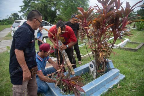 JAGUS CEMETERY LABUAN