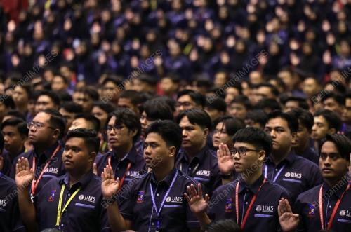 MAJLIS IKRAR PELAJAR BAHARU UMS SABAH