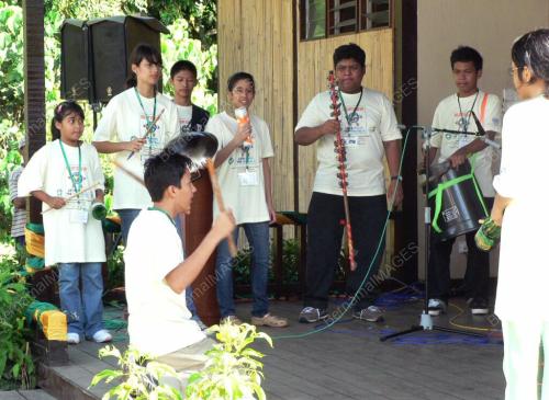 PEMUZIK KITAR SEMULA