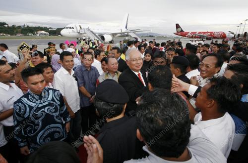 MOHD NAJIB TUN ABDUL RAZAK