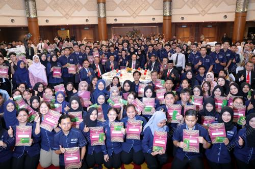 DATUK SERI HAJIJI NOOR