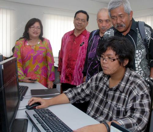 DATUK DR KAMAL QUADRA
