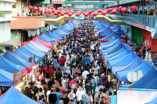 PASAR MALAM TAHUN BARU CINA SEGAMA