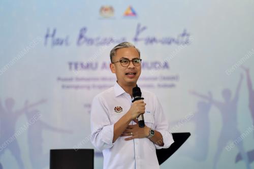 DATUK FAHMI FADZIL