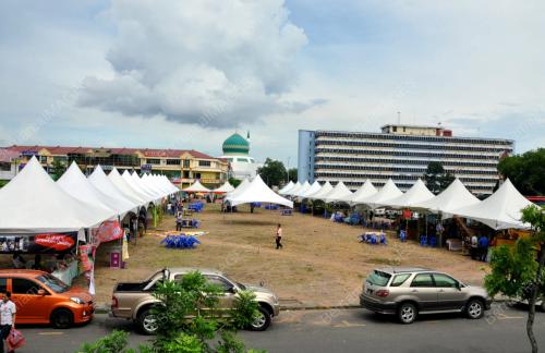 SB05_09022012_FESTIVAL