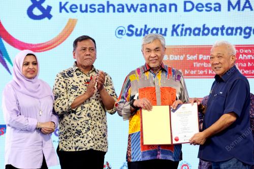 DATUK SERI DI. AHMAD ZAHID HAMIDI