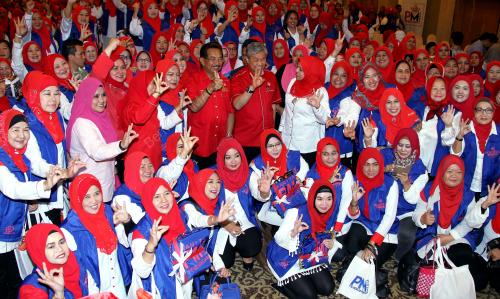 SB05_10022017_TPM_WANITA