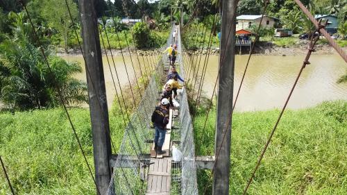 JAMBATAN GANTUNG