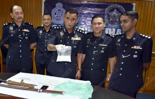 SB05_11082017_PENGEDAR_DI_TEMBAK