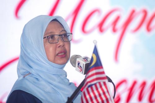 DR ZALIHA MUSTAFA