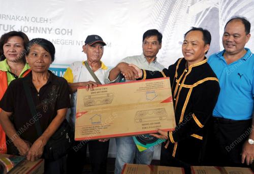 SB05_12052012_PETRONAS