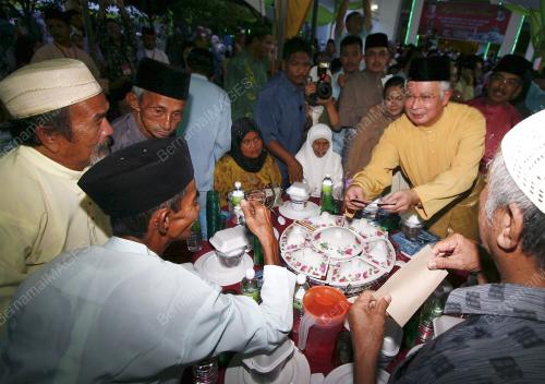 NAJIB TUN RAZAK