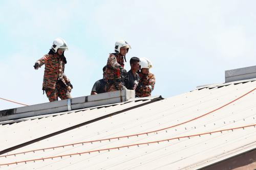 USAHA MENYELAMAT