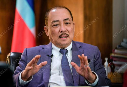 DATUK HAJIJI NOOR