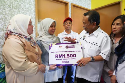 DATUK MOHAMMAD YUSOF APDAL