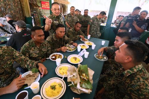 PANGLIMA TENTERA DARAT