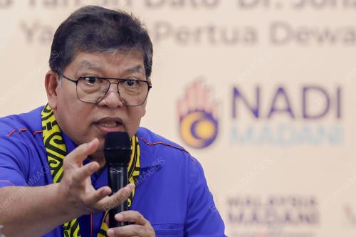 TAN SRI JOHARI ABDUL