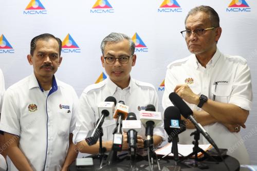 DATUK FAHMI FADZIL