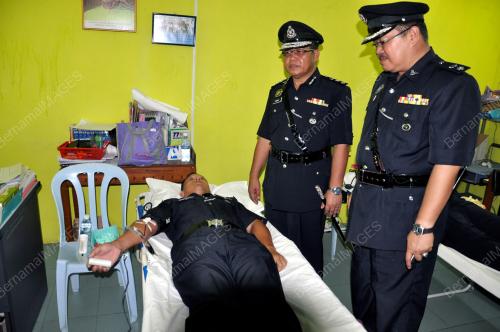 SB05_25032013_HARI_POLIS