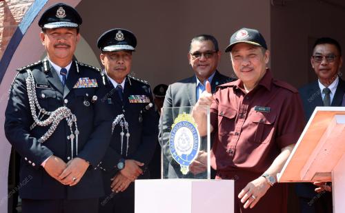 DATUK SERI HAJIJI NOOR