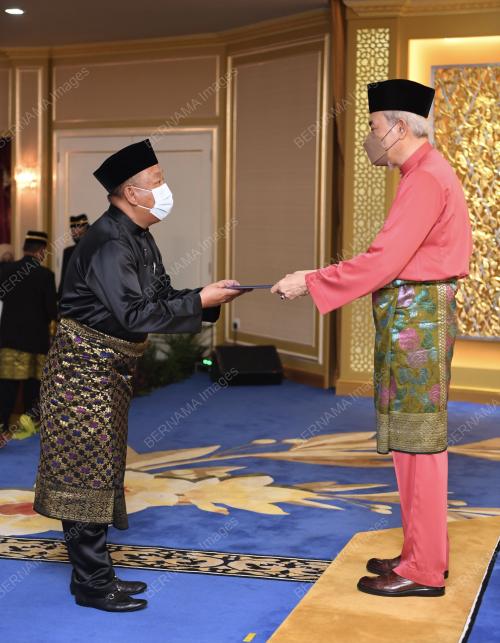 TUN JUHAR MAHIRUDDIN