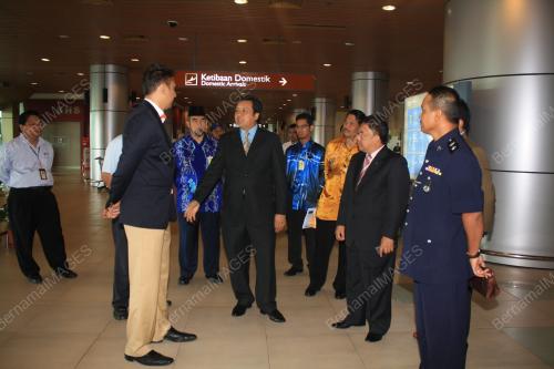 SB05_27012011_AIRPORT