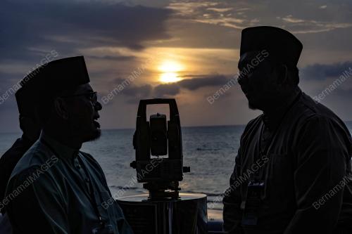 MELIHAT ANAK BULAN RAMADAN BALAI CERAP TANJUNG DUMPIL PUTATAN.