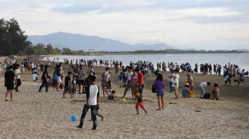 PANTAI TANJUNG ARU TETAP TUMPUAN PELANCONG