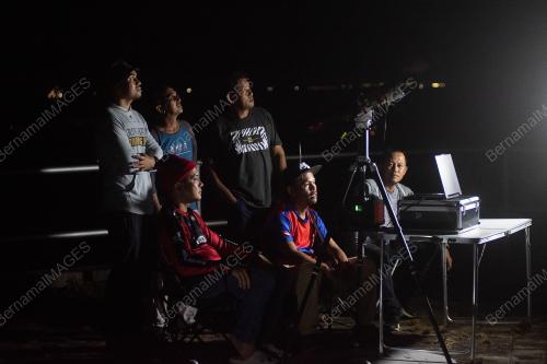 GERHANA BULAN SEPARA