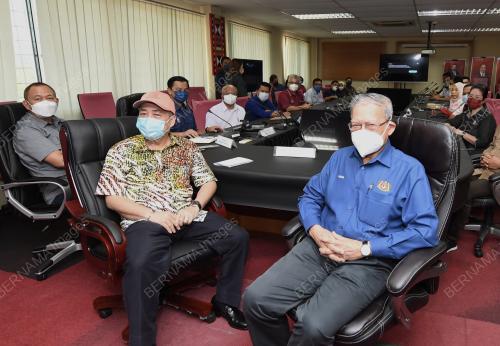 DATUK HAJIJI NOOR