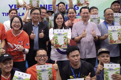 TEO NIE CHING LAWAT PETI POS MALAYSIA LABAN RATA