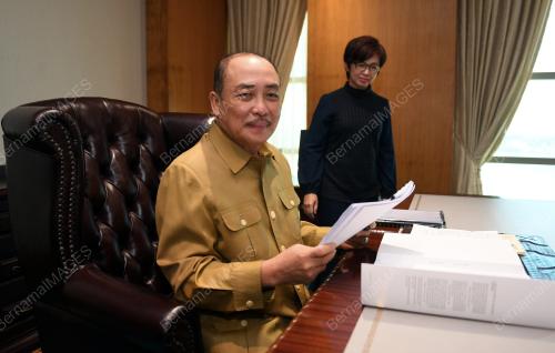 DATUK HAJIJI NOOR