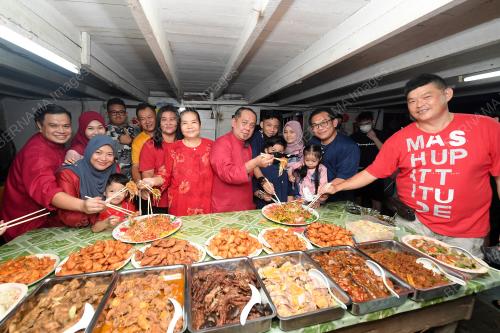 TAHUN BAHARU CINA