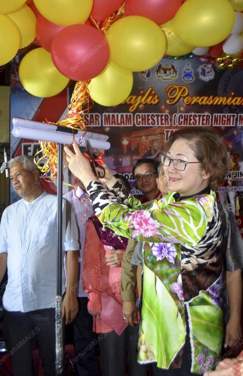DATUK CHRISTINA LIEW